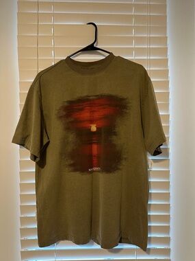 Men's Olive Graphic Crew Neck T‑Shirt with Red Accent